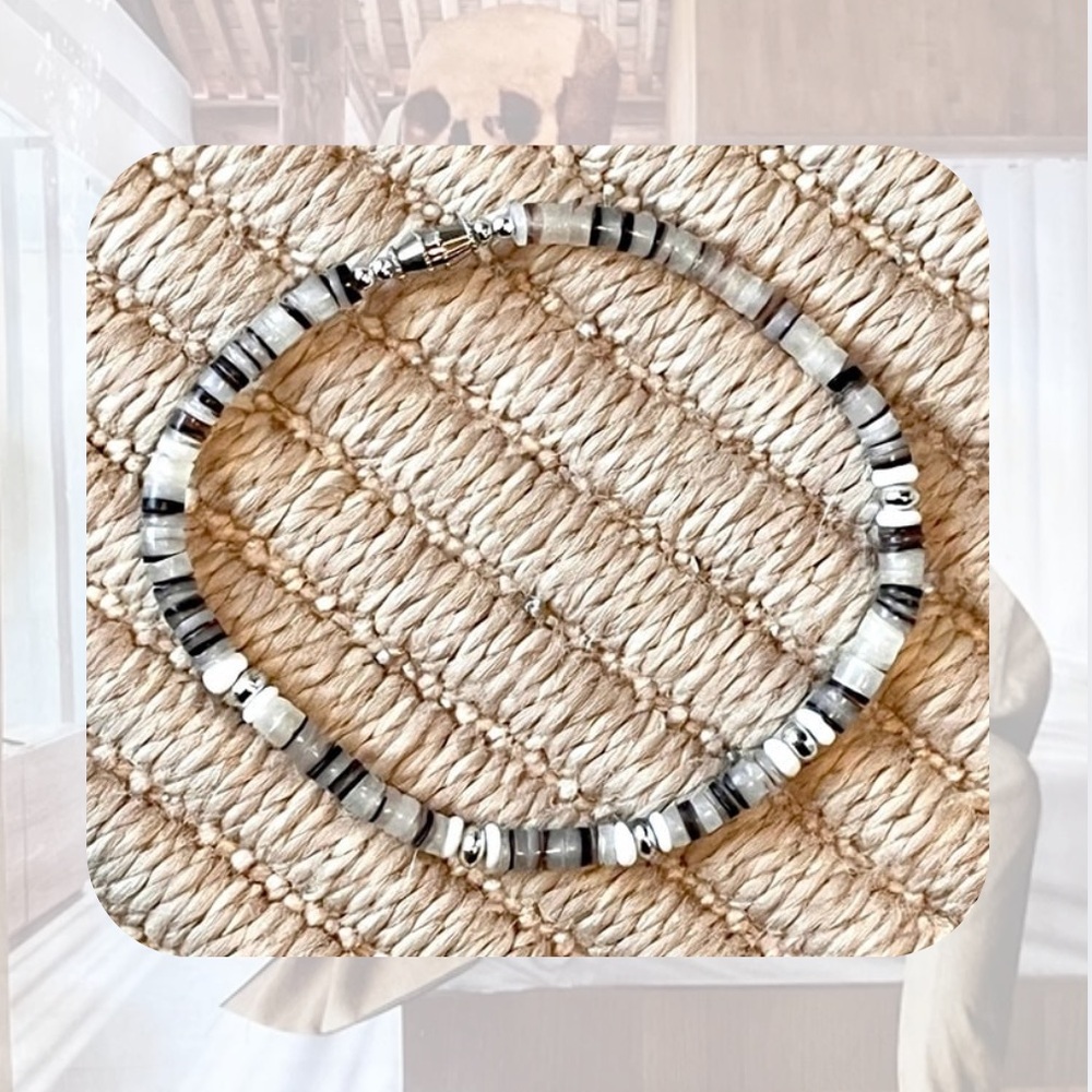 vintage Y2K gray white & black beaded bracelet or ankle bracelet